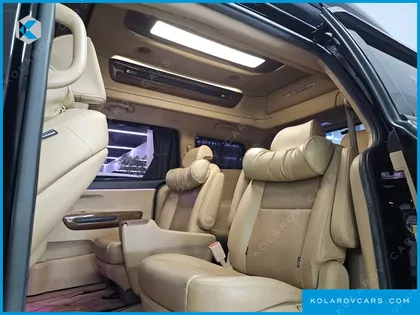 KIA CARNIVAL 9-SEATER HI-LIMOUSINE