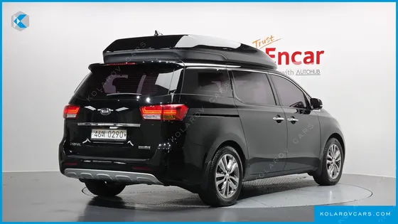 KIA CARNIVAL 9-SEATER HI-LIMOUSINE
