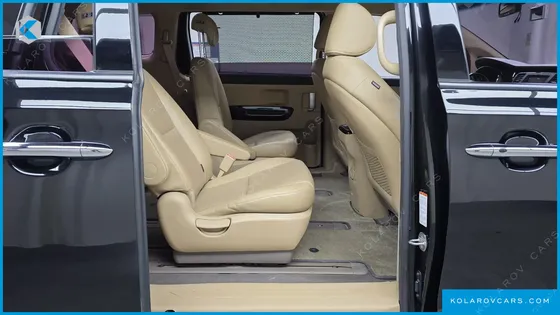 KIA CARNIVAL 9-SEATER HI-LIMOUSINE