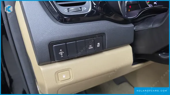 KIA CARNIVAL 9-SEATER HI-LIMOUSINE