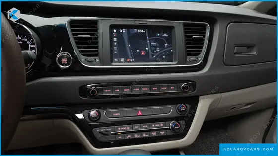KIA CARNIVAL 9-SEATER NOBLESSE