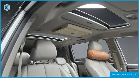 KIA CARNIVAL 9-SEATER NOBLESSE