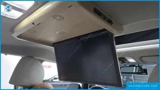 KIA CARNIVAL 9-SEATER NOBLESSE
