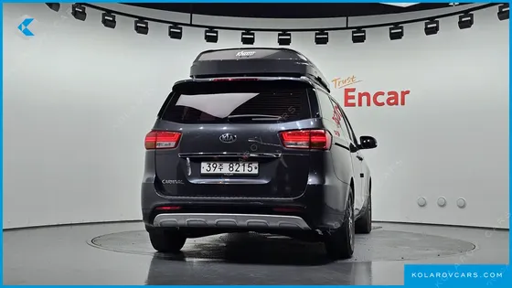 KIA CARNIVAL 9-SEATER LUXURY