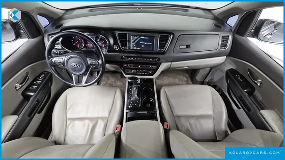 KIA CARNIVAL 9-SEATER LUXURY