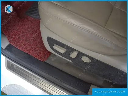 KIA CARNIVAL GASOLINE 7-SEATER LIMOUSINE