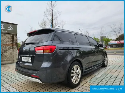 KIA CARNIVAL 7-SEATER LIMOUSINE