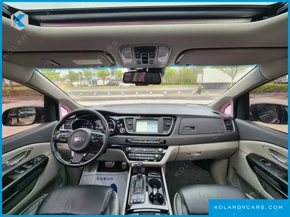 KIA CARNIVAL 7-SEATER LIMOUSINE