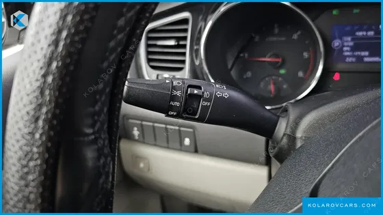 KIA CARNIVAL 9-SEATER PRESTIGE