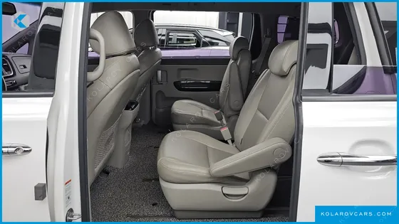 KIA CARNIVAL 9-SEATER PRESTIGE
