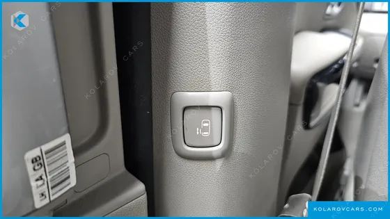 KIA CARNIVAL 9-SEATER PRESTIGE