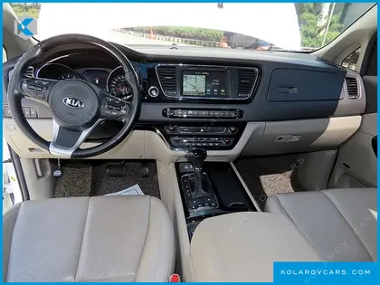 KIA CARNIVAL 7-SEATER LIMOUSINE