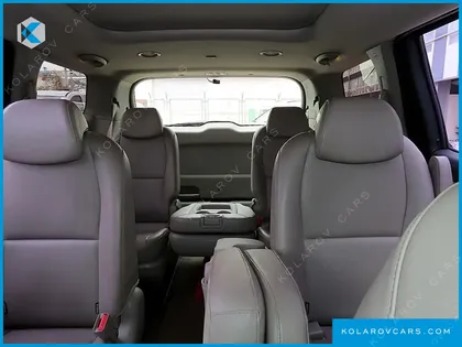 KIA CARNIVAL 11-SEATER LUXURY