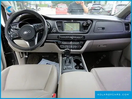 KIA CARNIVAL 11-SEATER LUXURY