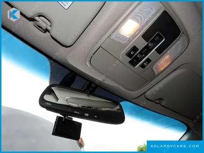 KIA CARNIVAL 11-SEATER LUXURY