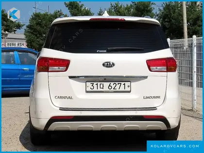 KIA CARNIVAL GASOLINE 7-SEATER LIMOUSINE