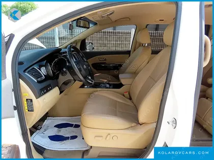 KIA CARNIVAL GASOLINE 7-SEATER LIMOUSINE