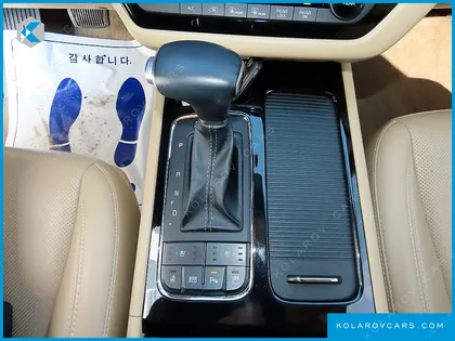 KIA CARNIVAL GASOLINE 7-SEATER LIMOUSINE