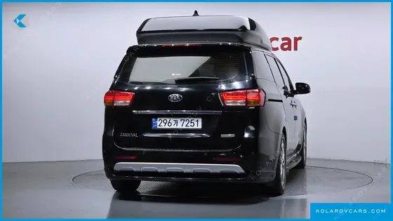 KIA CARNIVAL 9-SEATER HI-LIMOUSINE