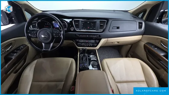 KIA CARNIVAL 9-SEATER HI-LIMOUSINE