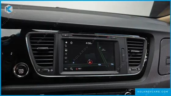 KIA CARNIVAL 9-SEATER HI-LIMOUSINE
