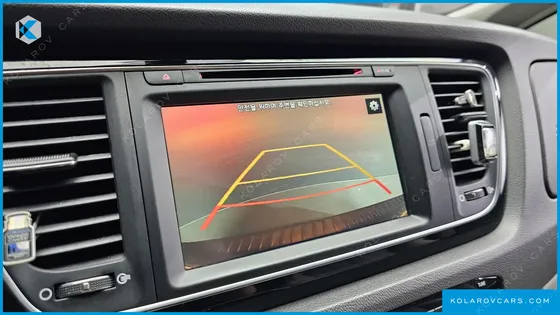 KIA CARNIVAL 9-SEATER NOBLESSE