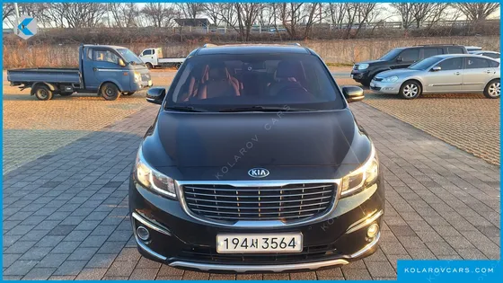 KIA CARNIVAL 9-SEATER LUXURY