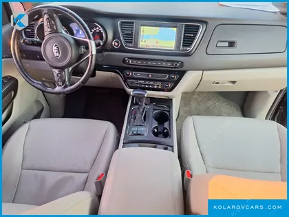 KIA CARNIVAL 9-SEATER LUXURY