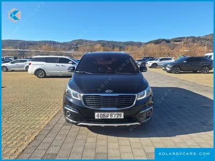 KIA CARNIVAL 9-SEATER LUXURY