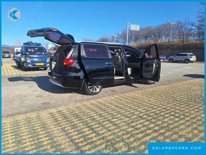 KIA CARNIVAL 9-SEATER LUXURY