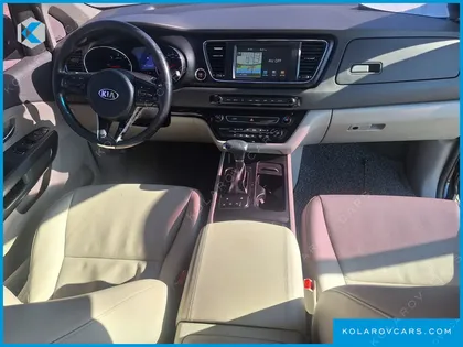 KIA CARNIVAL 9-SEATER LUXURY