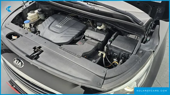 KIA CARNIVAL GASOLINE 9-SEATER NOBLESSE