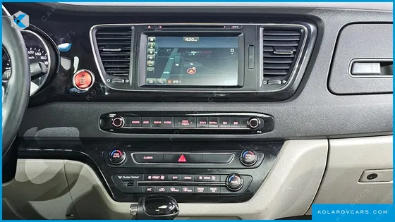 KIA CARNIVAL GASOLINE 9-SEATER NOBLESSE