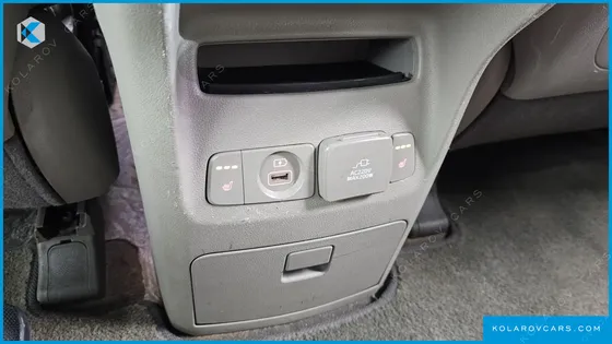 KIA CARNIVAL GASOLINE 9-SEATER NOBLESSE