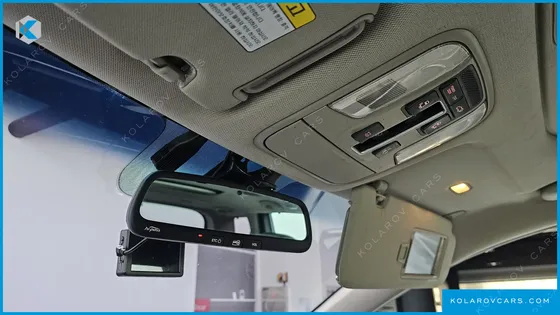 KIA CARNIVAL GASOLINE 9-SEATER NOBLESSE