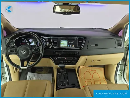 KIA CARNIVAL 7-SEATER LIMOUSINE