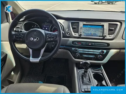 KIA CARNIVAL 9-SEATER LUXURY
