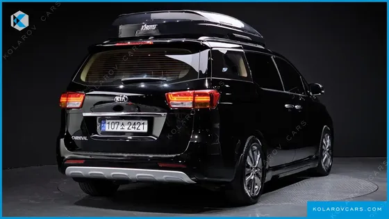 KIA CARNIVAL 9-SEATER NOBLESSE