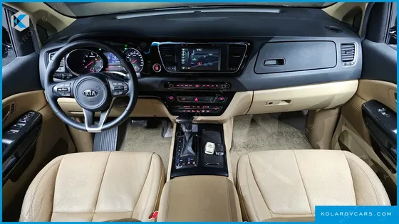KIA CARNIVAL 9-SEATER NOBLESSE