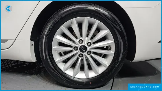 KIA K7 3.0 LPI LUXURY (RENTAL CAR)