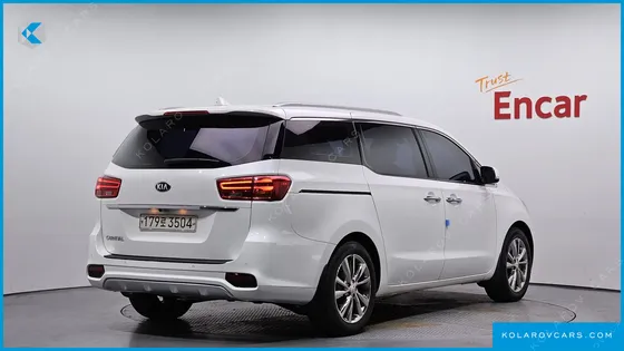 KIA CARNIVAL 9-SEATER PRSTIGE