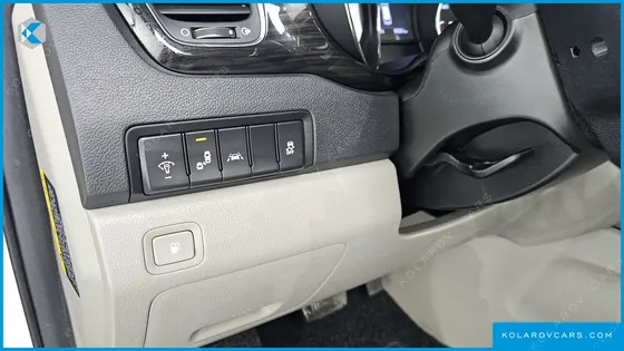 KIA CARNIVAL 9-SEATER PRSTIGE