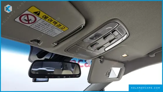 KIA CARNIVAL 9-SEATER PRSTIGE