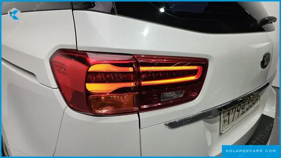 KIA CARNIVAL 9-SEATER PRSTIGE