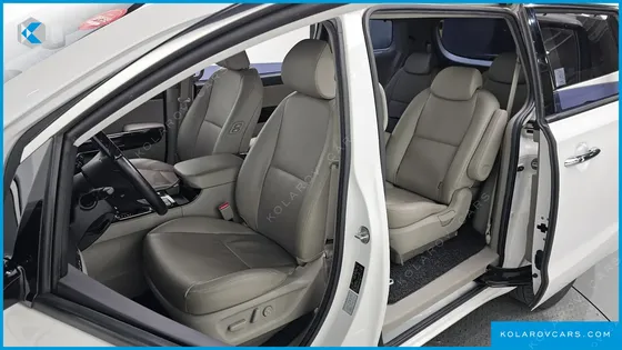 KIA CARNIVAL 9-SEATER PRSTIGE