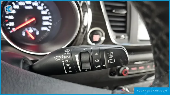 KIA CARNIVAL 9-SEATER PRSTIGE