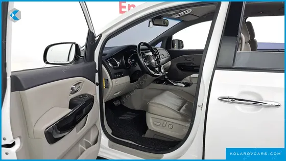 KIA CARNIVAL 9-SEATER PRSTIGE