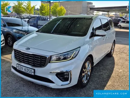 KIA CARNIVAL 7-SEATER LIMOUSINE