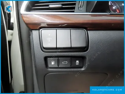 KIA K7 3.0 LPI LUXURY (RENTAL CAR)