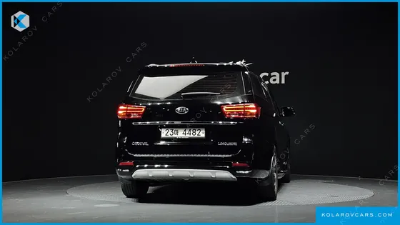 KIA CARNIVAL 7-SEATER LIMOUSINE
